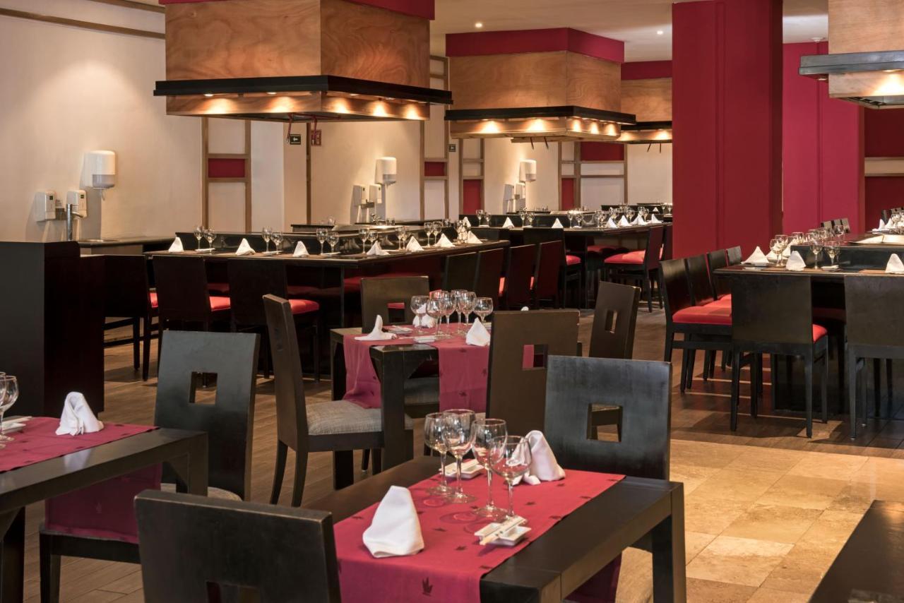 Grand Sunset Princess Плая дел Кармен Екстериор снимка Restaurant at Iberostar Grand Hotel
